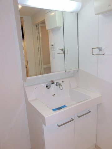 大阪市中央区十二軒町の賃貸マンションの洗面所