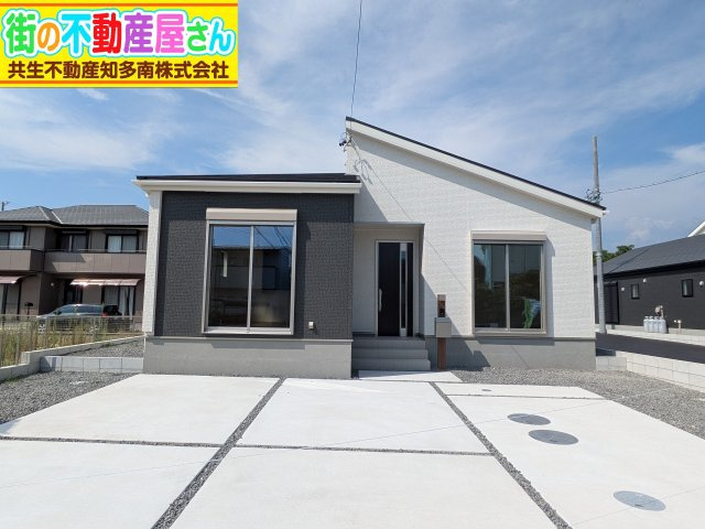 リーブルガーデン美浜町奥田西卯起　1号棟