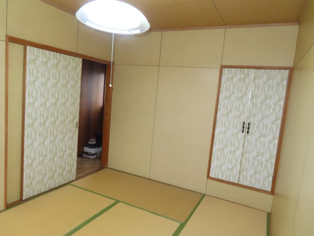 【和室】 | 北見市相内町59番地26　中古売家 | ２階６帖和室引戸側