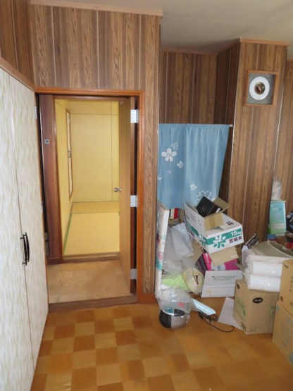 【洋室】 | 北見市相内町59番地26　中古売家 | ２階7.5帖洋室ホール側