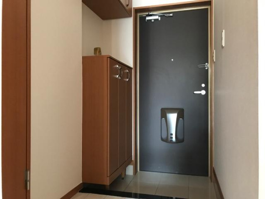 玄関 