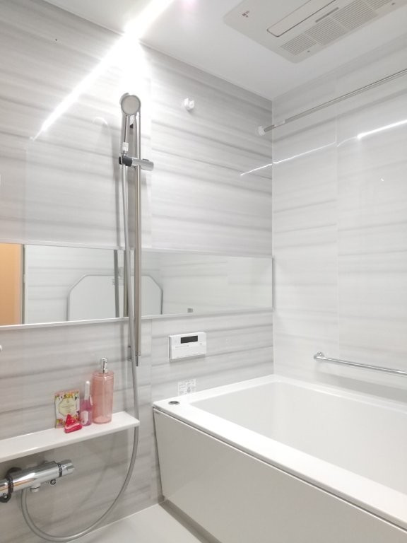 練馬区春日町5丁目　エリム春日町　駅直結タワーマンションの浴室