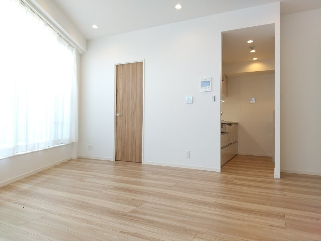 練馬区春日町5丁目　エリム春日町　駅直結タワーマンションの居間・リビング