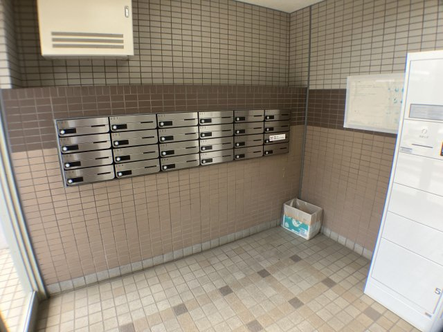 コーポレート中浦和のロビー