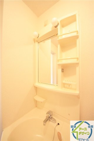 グランディールNKTの独立洗面台