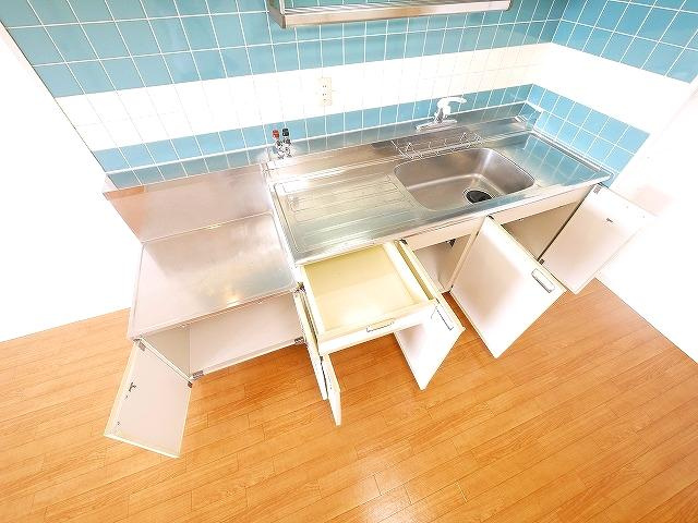 三和平城グランドパレスのキッチン|きれいなキッチンです