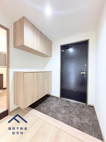 グリーンマンションやよい坂の玄関