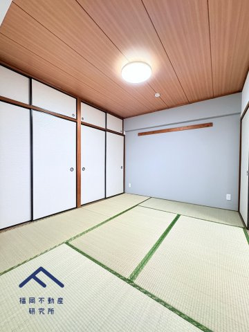 グリーンマンションやよい坂の玄関