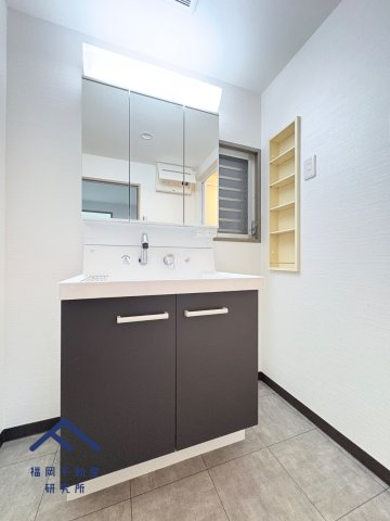 グリーンマンションやよい坂の独立洗面台