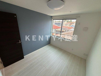 【寝室】 | カインドネス南雪谷 | 落ち着いた色調の寝室です