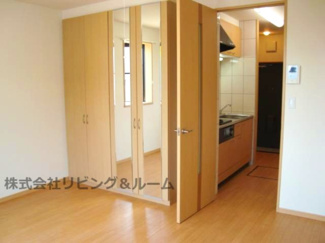 【居間・リビング】 | サンモール | 洋室