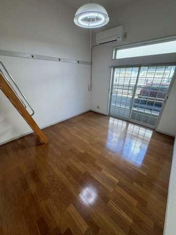 シティパルウエストの居間・リビング