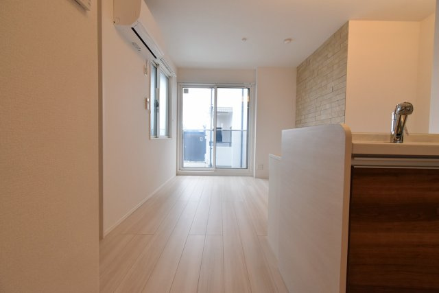 ヴィクトワール庄の居間・リビング