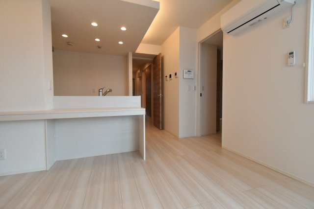 ヴィクトワール庄の居間・リビング