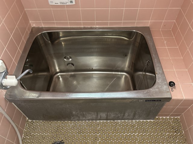 御立西1丁目戸建の浴室