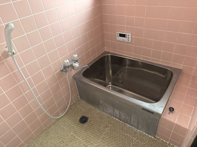 御立西1丁目戸建の浴室