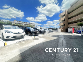 【駐車場】