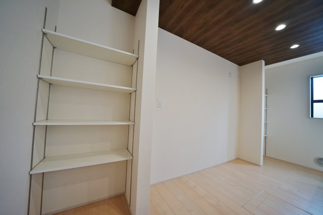 【横浜市旭区中沢３丁目35-4新築戸建て】★仲介手数料無料★（中沢小学校・旭中学校）の収納