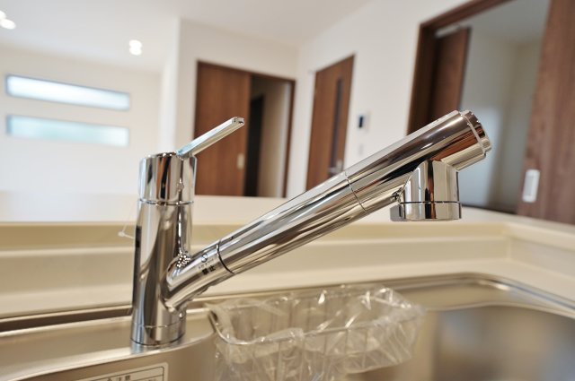 【横浜市旭区中沢３丁目35-4新築戸建て】★仲介手数料無料★（中沢小学校・旭中学校）のキッチン