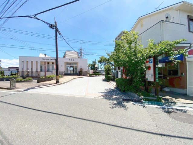 粕屋町長者原西１丁目 店舗付き住宅の周辺|JR香椎線「伊賀」駅まで徒歩約１分！