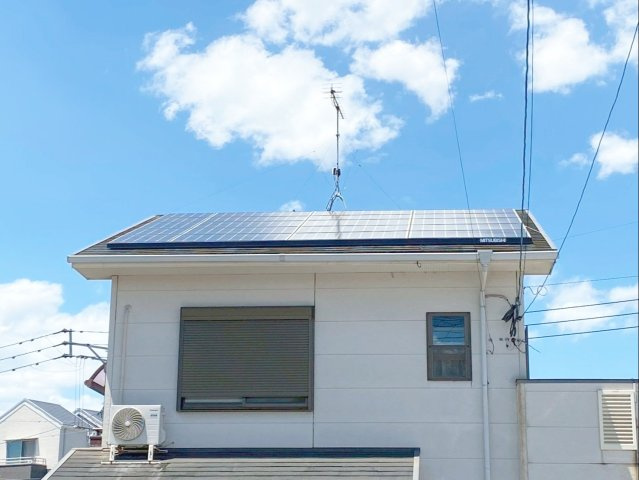 粕屋町長者原西１丁目 店舗付き住宅の外観|電気代を節約！太陽光発電システム！