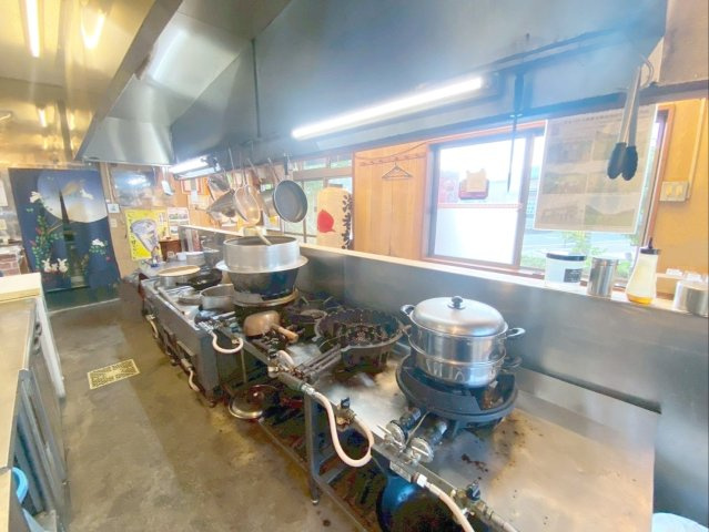 粕屋町長者原西１丁目 店舗付き住宅の内装|設備改装の手間を抑えたスタートが可能です！