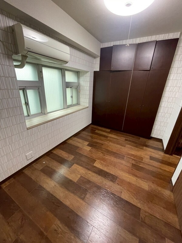 マナロコーポの内装