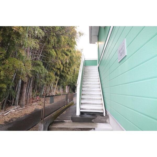 エステートピアマルイIのエントランス