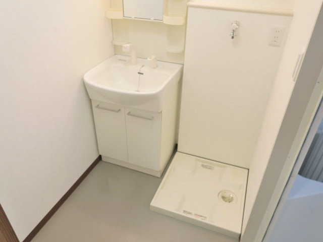 ＮＥＸＴ秀和の洗面所|★独立洗面台＆室内洗濯機置場あり★
