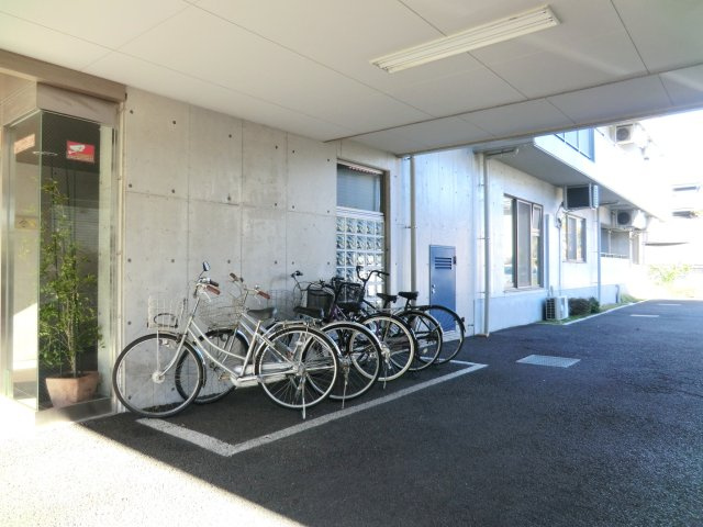 ＮＥＸＴ秀和のその他共用部分|★敷地内に自転車駐輪場を完備しています★