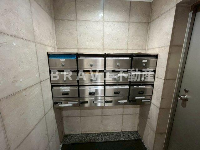 アドバンスビル本町　BRAVI不動産のその他共用部分|【アドバンスビル本町】ポストです