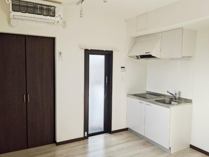 Les quatre saisonsの居間・リビング