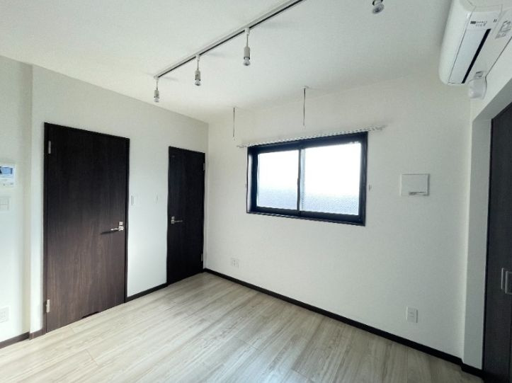 Les quatre saisonsの洋室