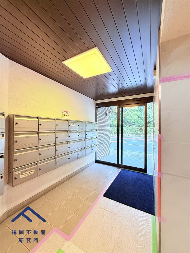 大濠ハイツのエントランス