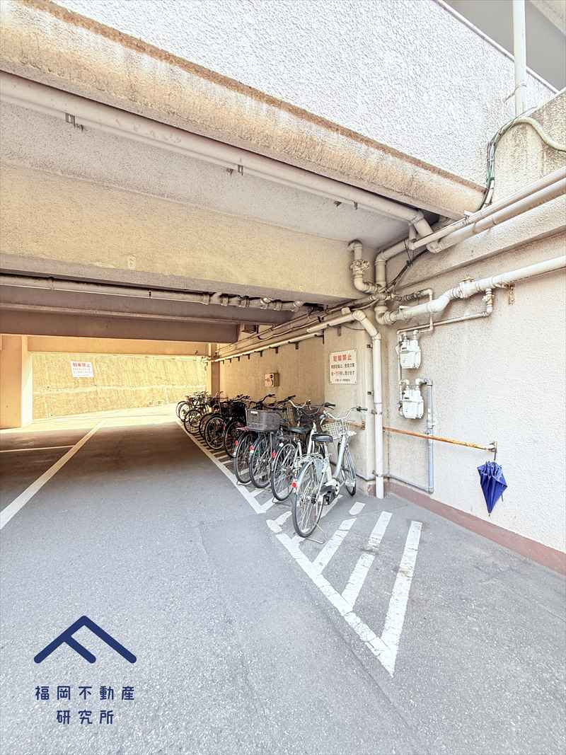 大濠ハイツの駐輪場