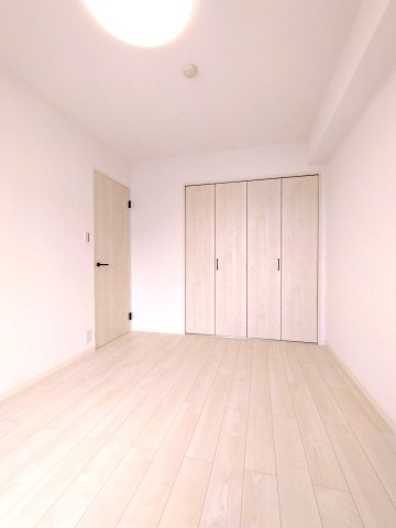 本牧三渓園ヒルズの洋室|個人の部屋や寝室として使える洋室です