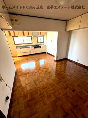 【居間・リビング】 | 竹城台３丁目戸建て