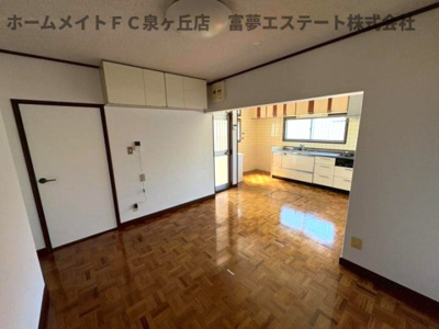 【居間・リビング】 | 竹城台３丁目戸建て