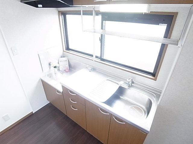 神戸市須磨区大手町５丁目のアパートのキッチン