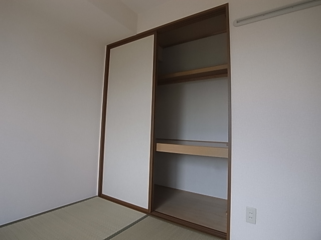 神戸市須磨区大手町５丁目のアパートの収納|押し入れ