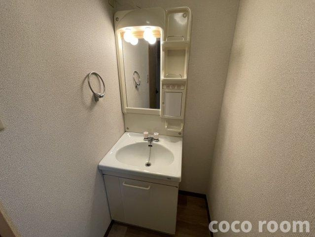 Ｓｕｒｐｌｕｓラ・シャーンブルの洗面所