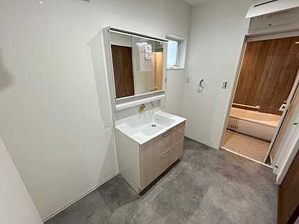 安佐南区伴東８丁目の独立洗面台