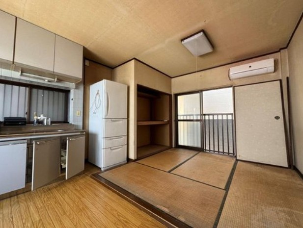 高知市二葉町　　中古一戸建ての和室|２階DKと和室

