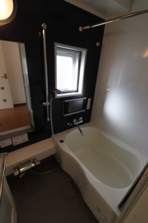 【浴室】 | ｉｄ | ※同タイプ別部屋　参考写真