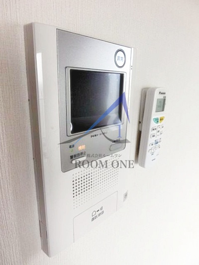 ライジングプレイス金町のセキュリティ|モニター付きインターホンです。