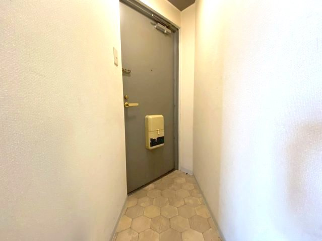 第7セイワコートの玄関