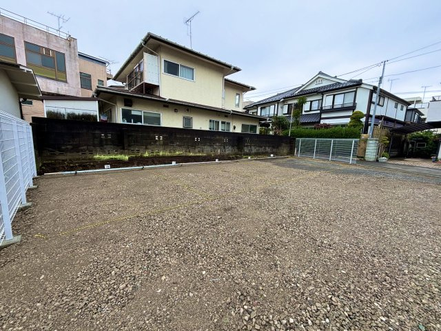 元横３丁目駐車場の外観