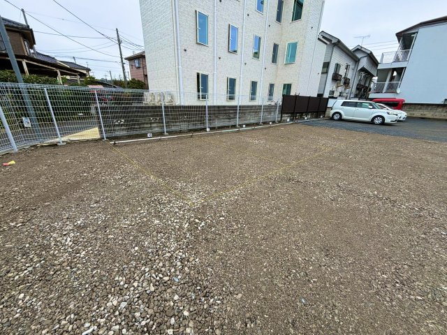 元横３丁目駐車場の駐車場