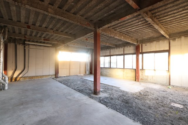 横清ビル1F店舗の内装