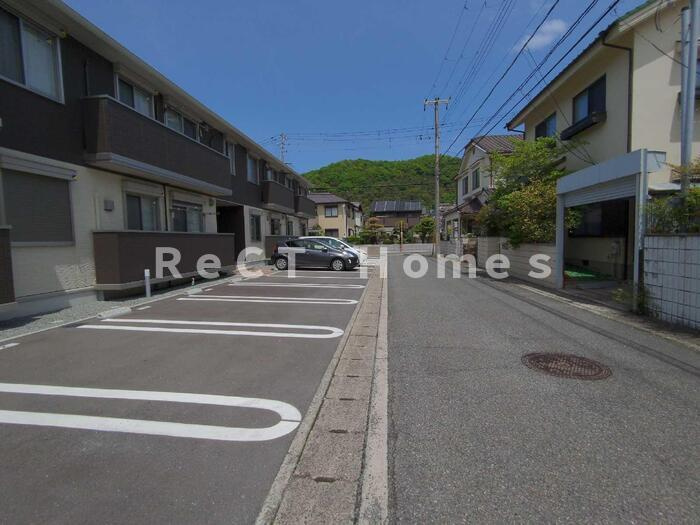 姫路市西今宿６丁目のハイツの駐車場